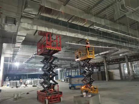 工廠車(chē)間升降平臺(tái)施工